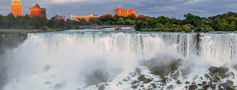 Niagara Falls Visitors Guide