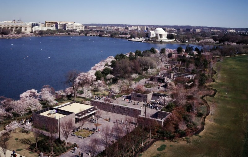 Jefferson Memorial aerial view