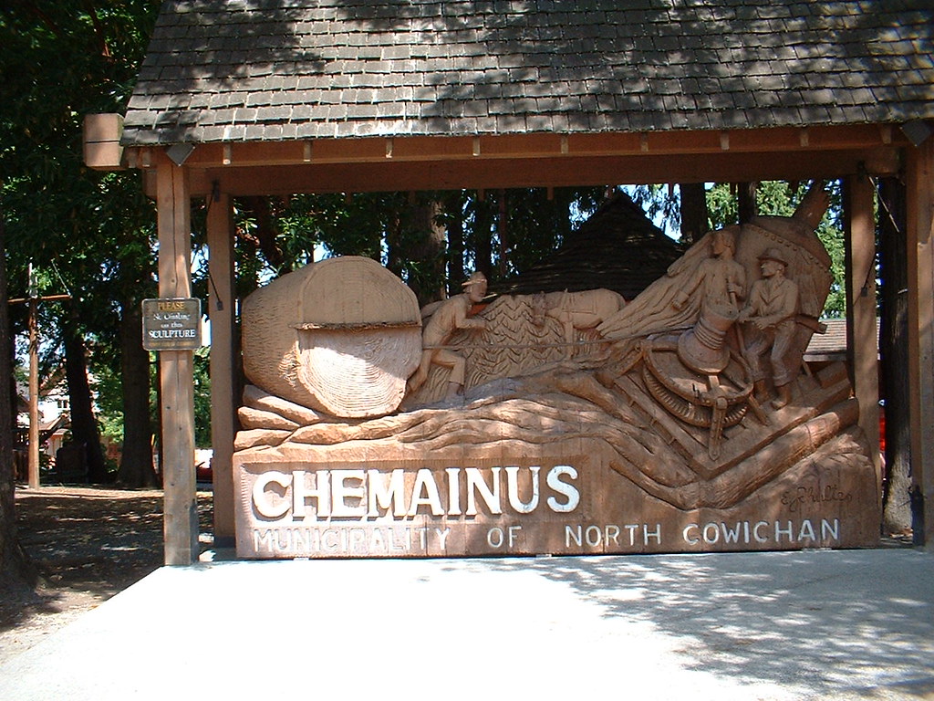 chemainus wood carving vamc island