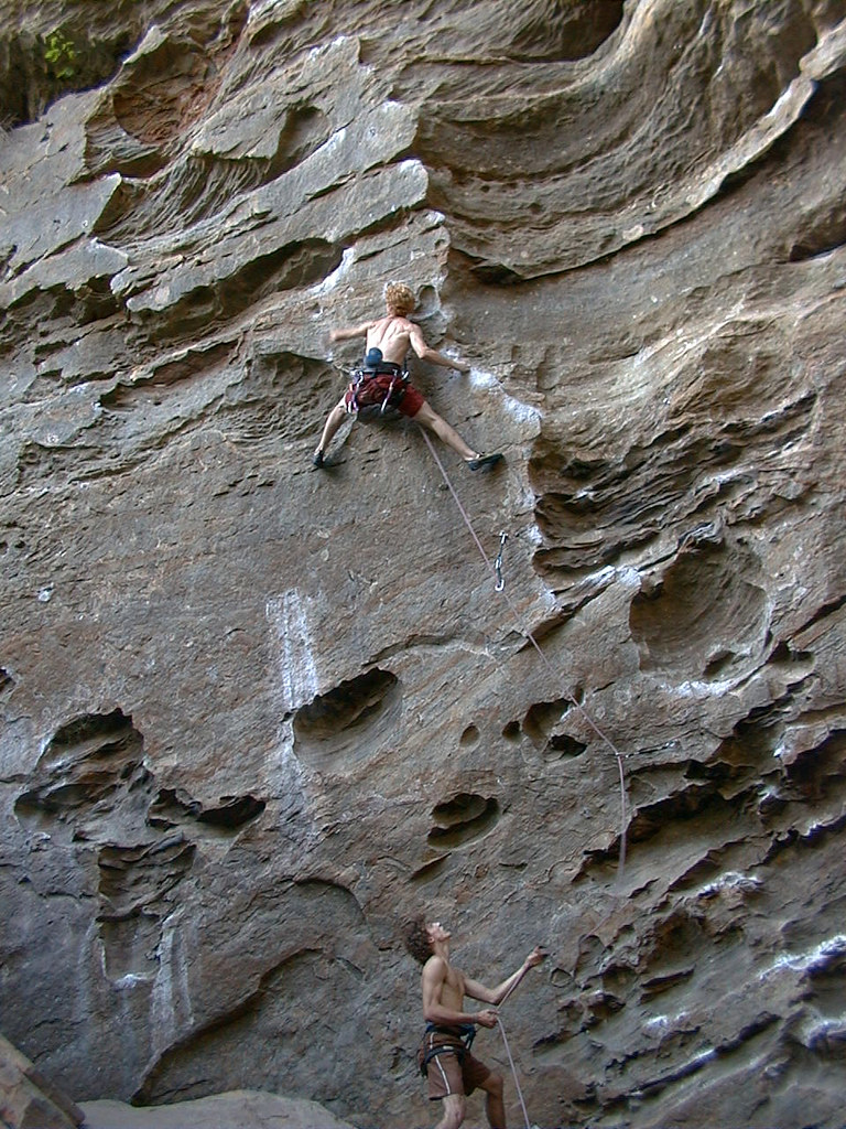 Red River Gorge, Kentucky - Road Side Crag, Ro Shampo, 5.12a
